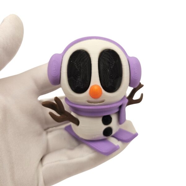 Blob Bałwan na Nartach | Figurka sonco.pl